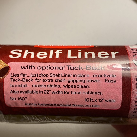 Vintage Rubbermaid Shelf Liner - Picture 4 of 10